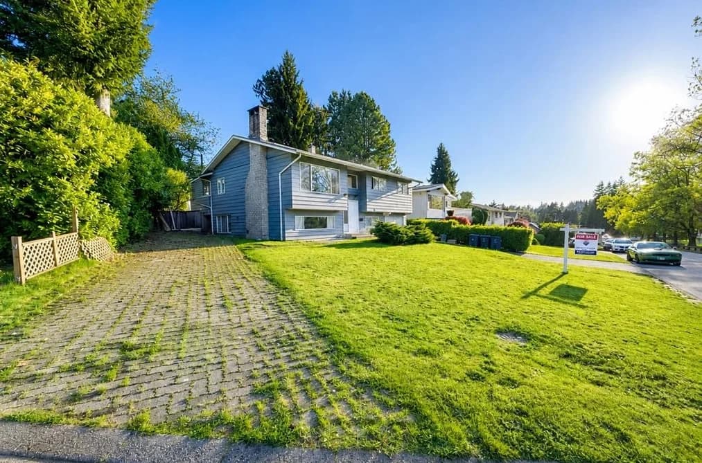 15058 ROBIN CRESCENT, Surrey, BC — Residential for Sale - Photo 2
