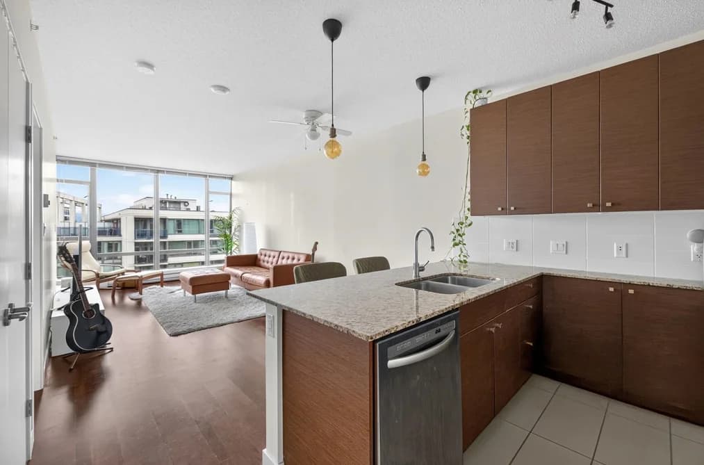 1507 7360 ELMBRIDGE WAY, Richmond, BC — Residential for Sale - Photo 2