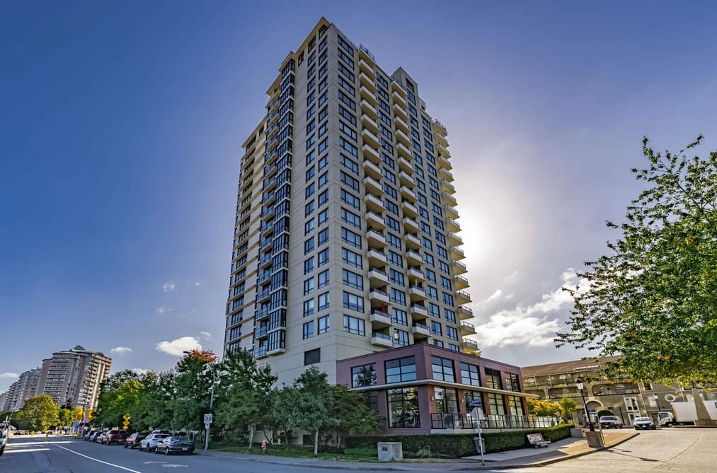 1508 1 RENAISSANCE SQUARE, New Westminster, BC — Residential for Sale - Photo 2