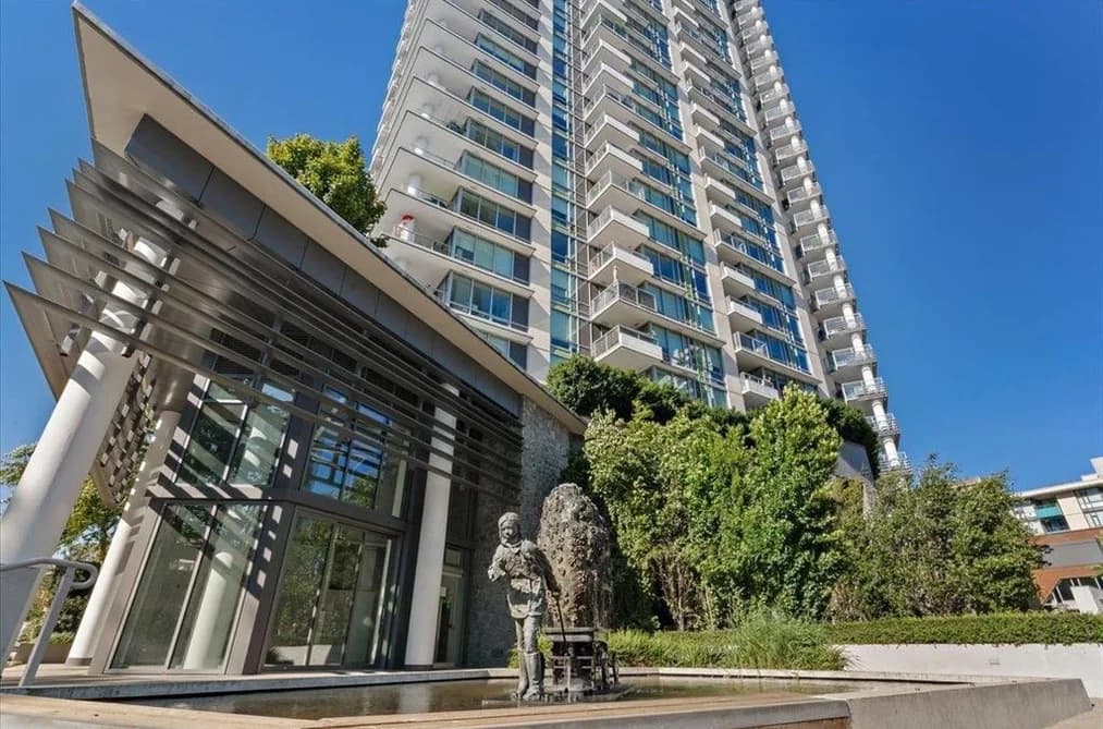 Condo for sale at 1508 680 Seylynn Crescent North Vancouver British Columbia - MLS: R3143453