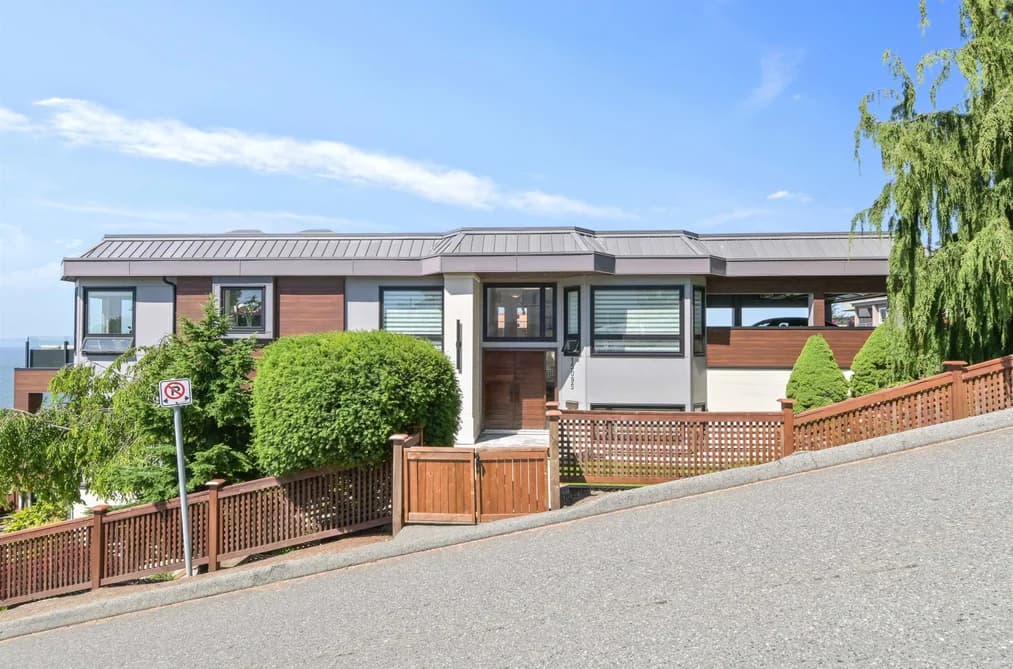 15095 ROYAL AVENUE, White Rock, BC — Residential for Sale - Photo 2