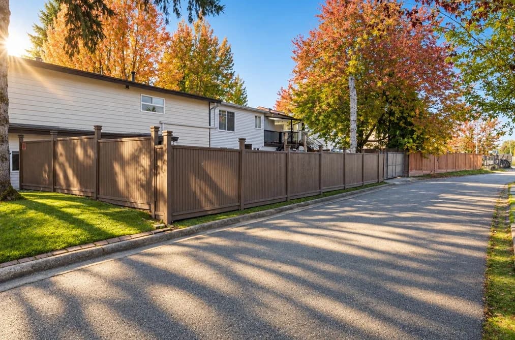 15159 93 AVENUE, Surrey, BC — Residential for Sale - Photo 2