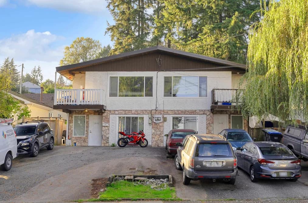 1522-1524 PITT RIVER ROAD, Port Coquitlam, BC — Residential Income for Sale - Photo 2