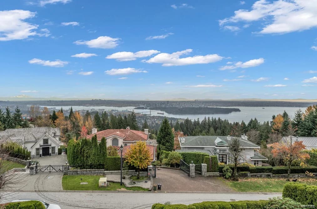 1525 ERRIGAL PLACE, West Vancouver, BC — Residential for Sale - Photo 2