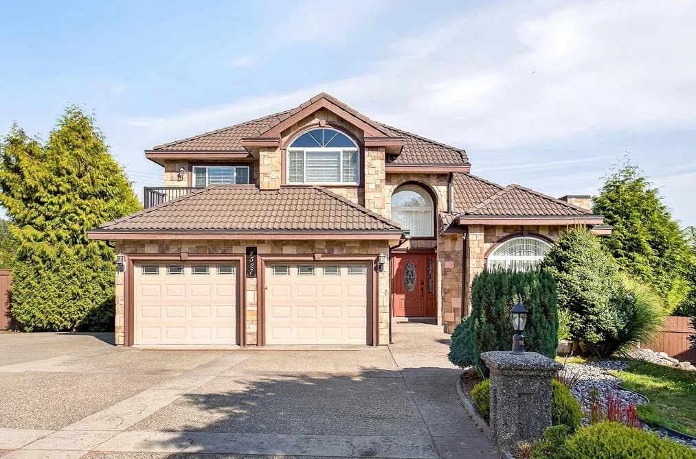 1527 GREENSTONE COURT, Coquitlam, BC — Residential for Sale - Photo 2