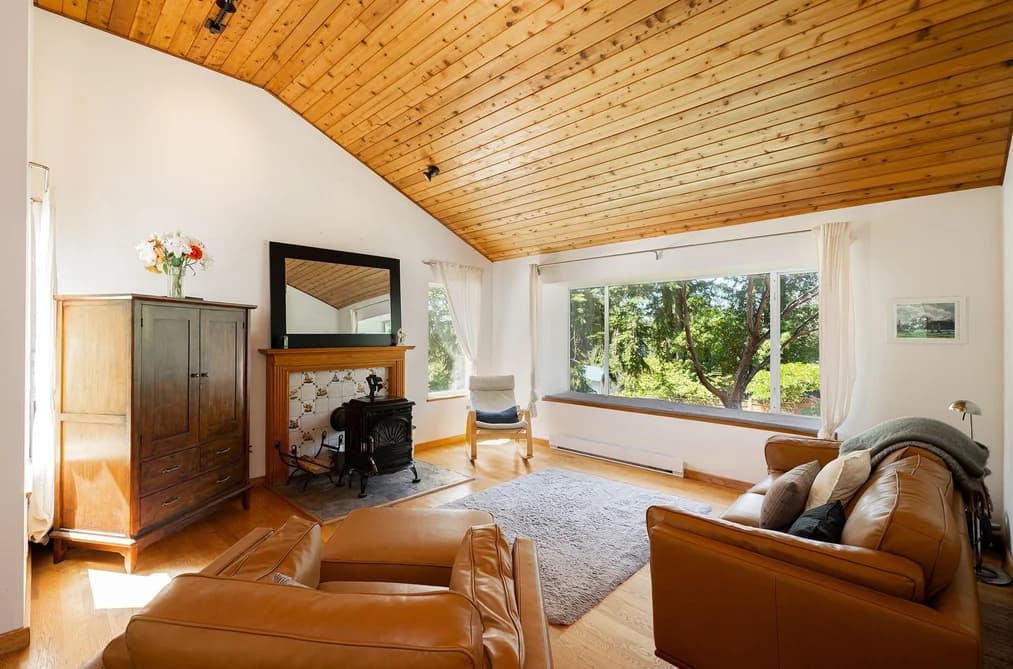 1529 WHITESAILS DRIVE, Bowen Island, BC — Residential for Sale - Main Photo