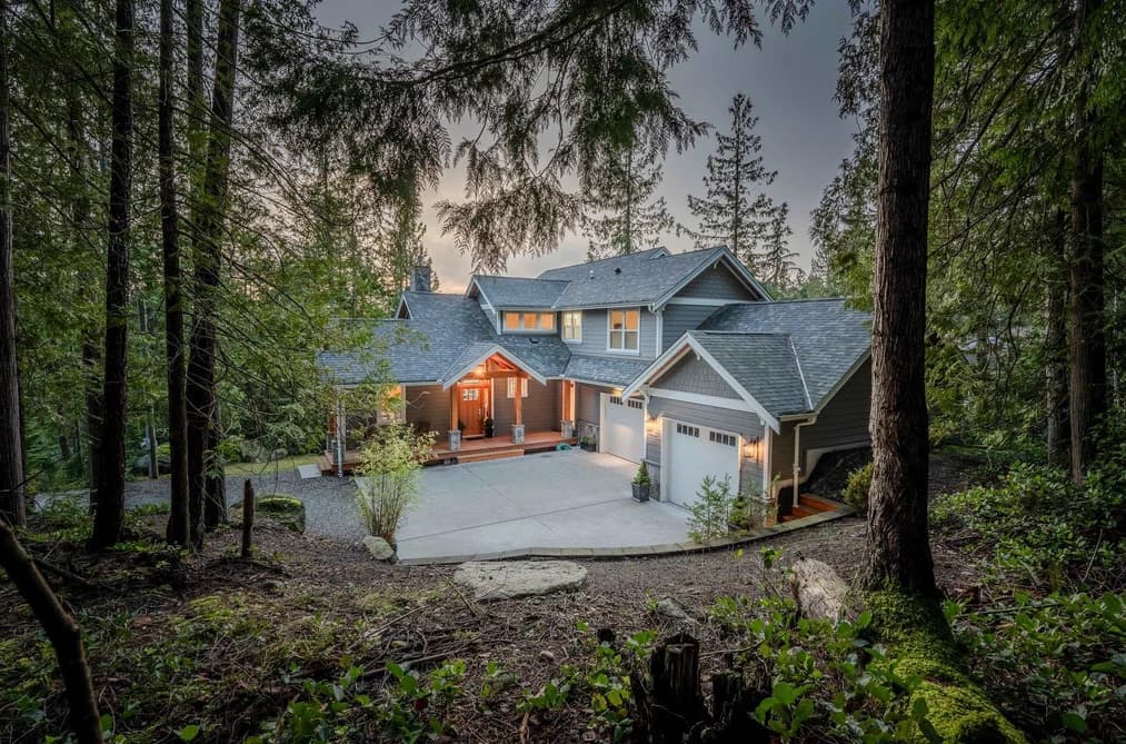 153 SWALLOW ROAD, Gibsons, BC — Residential for Sale - Photo 2