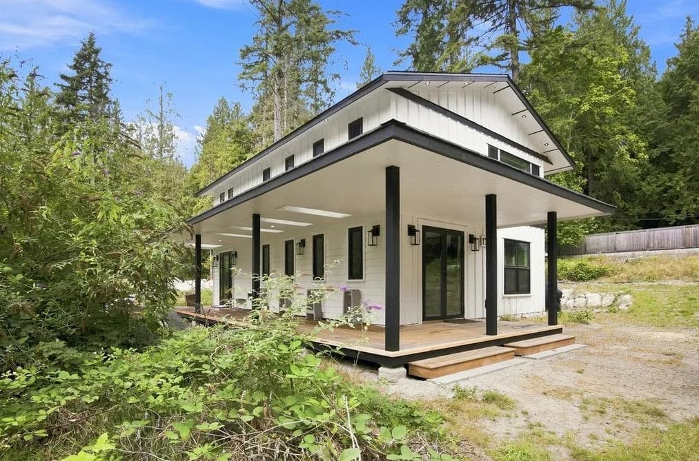 1535 MARGARET ROAD, Roberts Creek, BC — Residential for Sale - Main Photo