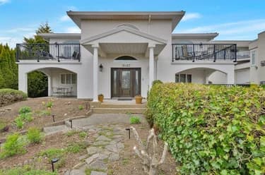 House for sale at 15423 Buena Vista Avenue White Rock British Columbia - MLS: R3137084