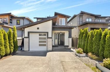 House for sale at 15456 Russell Avenue White Rock British Columbia - MLS: R3147941