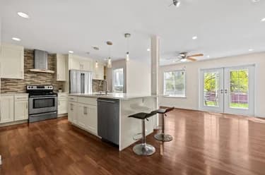 House for sale at 15488 108a Avenue Surrey British Columbia - MLS: R3136387