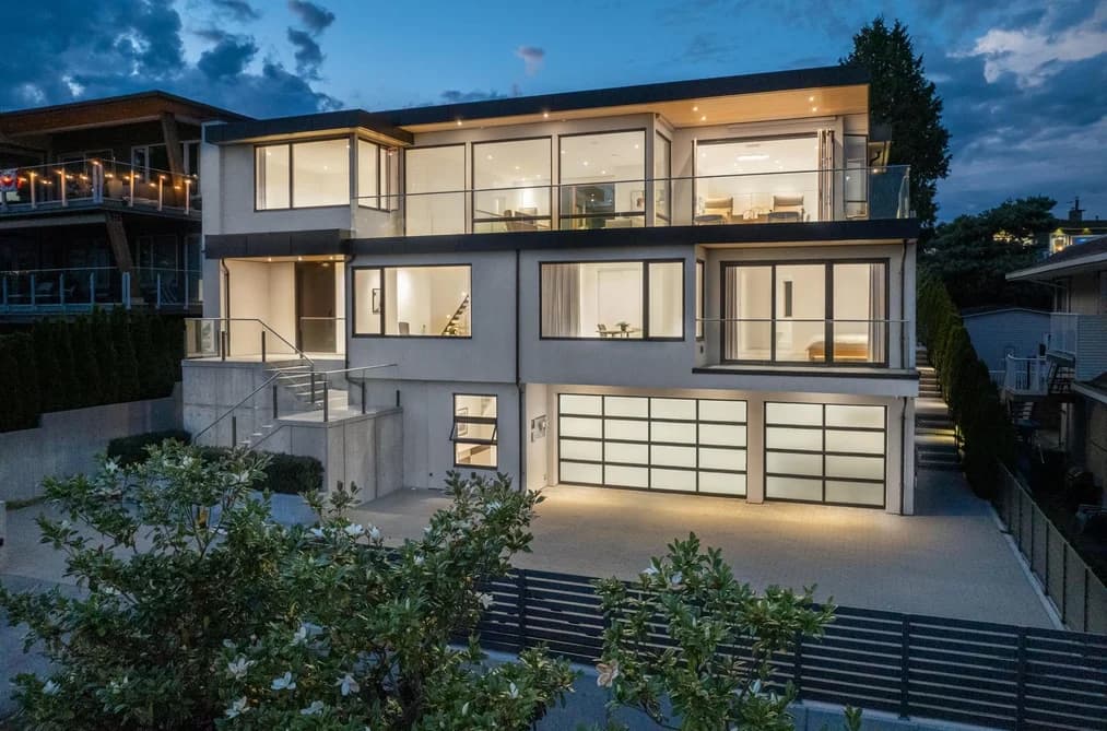 15493 ROYAL AVENUE, White Rock, BC — Residential for Sale - Photo 2