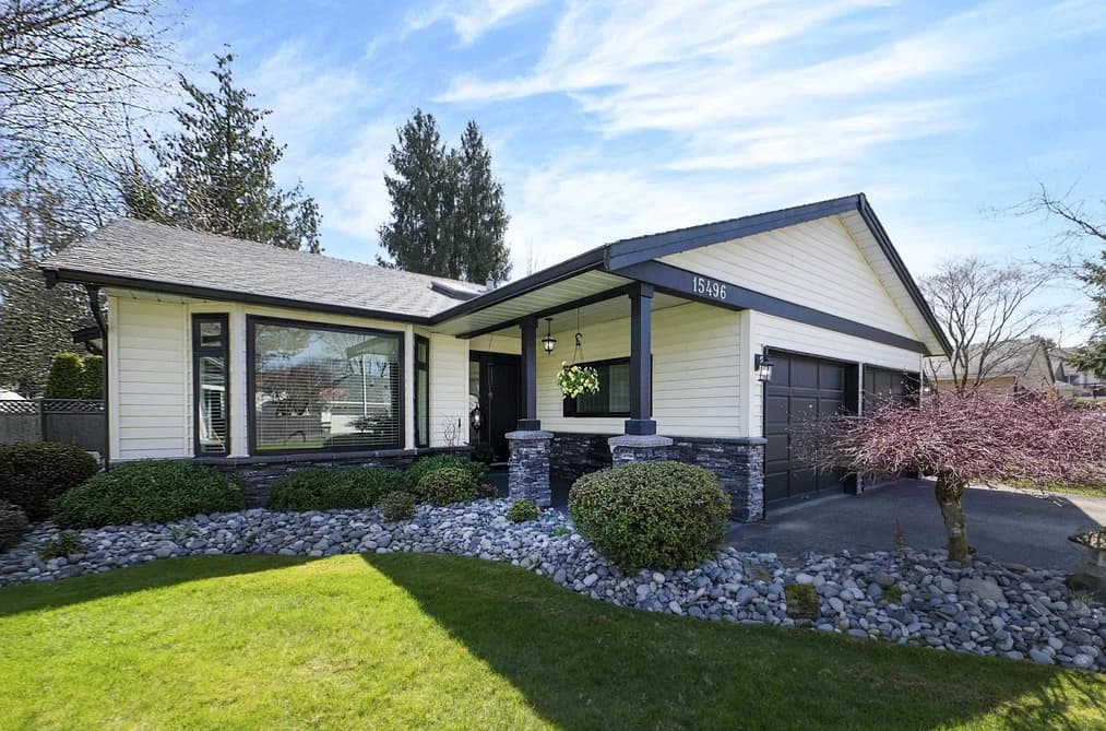 15496 93 AVENUE, Surrey, BC — Residential for Sale - Photo 2