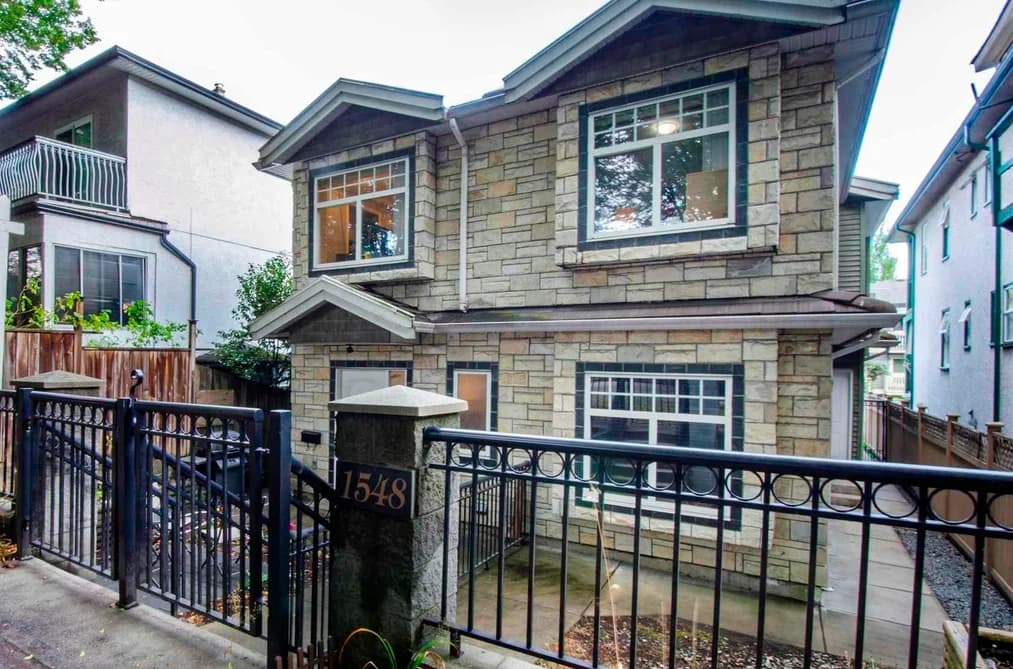1550 E 1ST AVENUE, Vancouver, BC — Residential for Sale - Photo 2