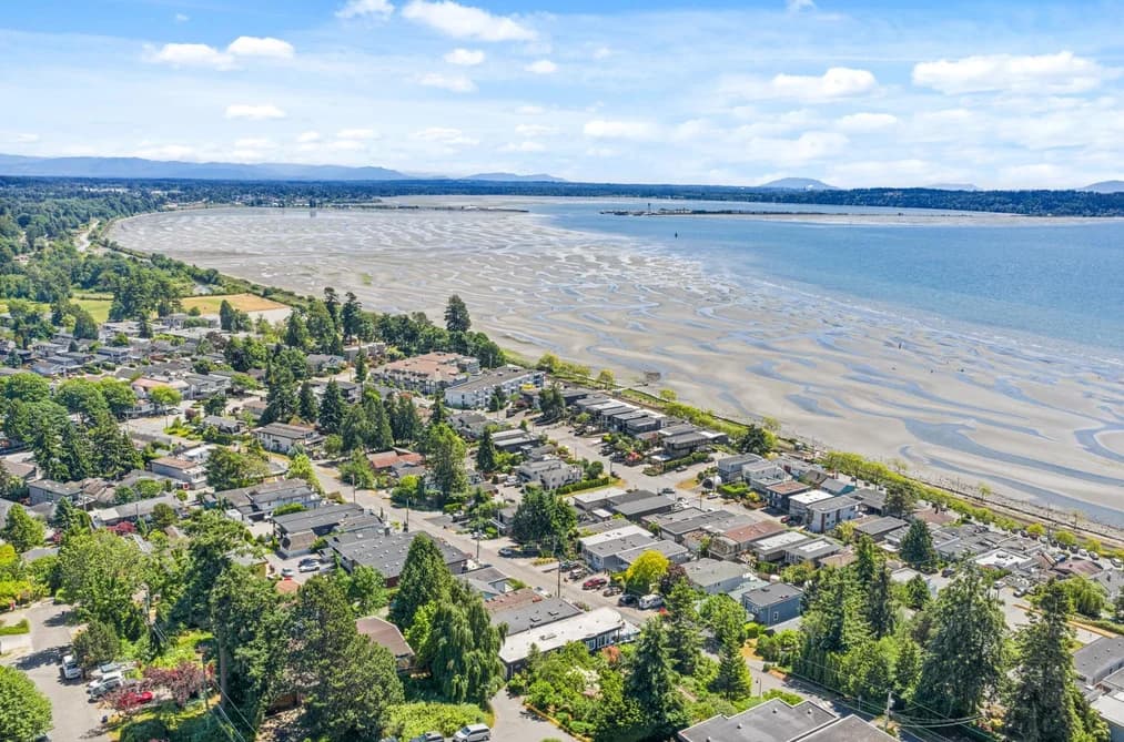 15507 COLUMBIA AVENUE, White Rock, BC — Residential for Sale - Photo 2