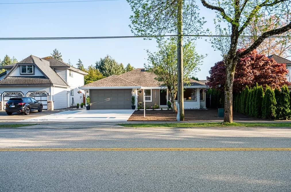 15512 112 AVENUE, Surrey, BC — Residential for Sale - Photo 2