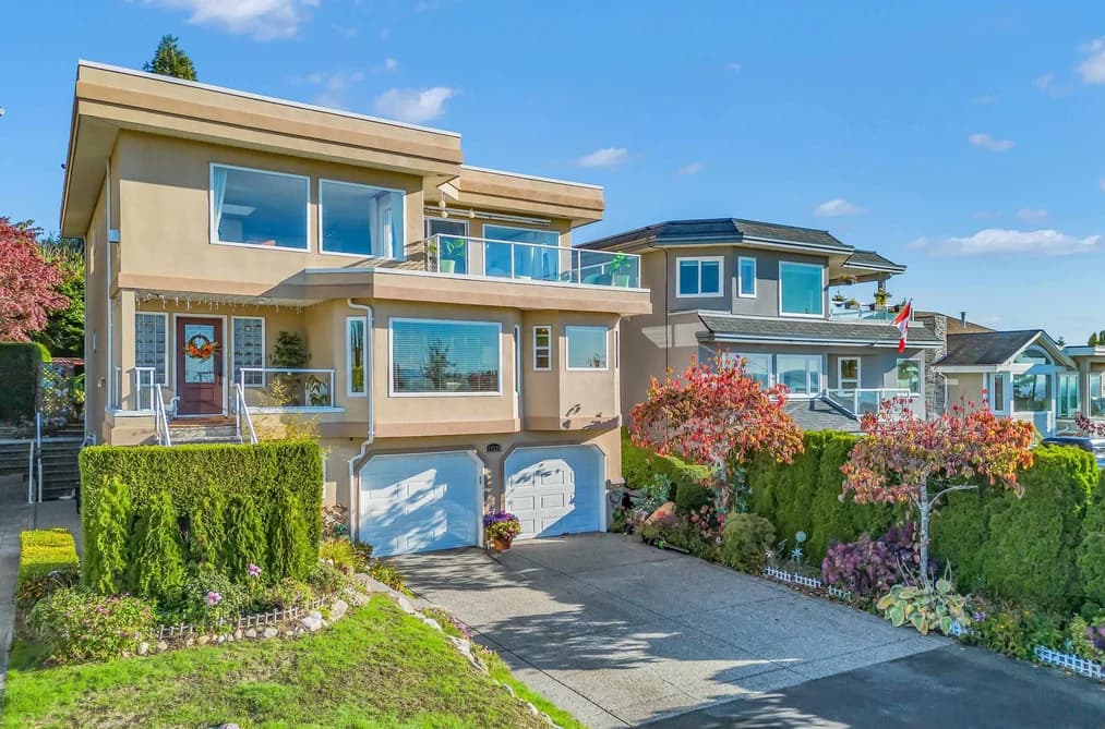 15535 CLIFF AVENUE, White Rock, BC — Residential for Sale - Main Photo