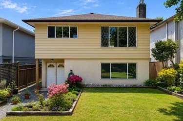 House for sale at 1555 Burrill Avenue North Vancouver British Columbia - MLS: R3128614