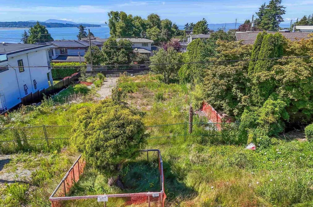 15554 CLIFF AVENUE, White Rock, BC — Land for Sale - Photo 2