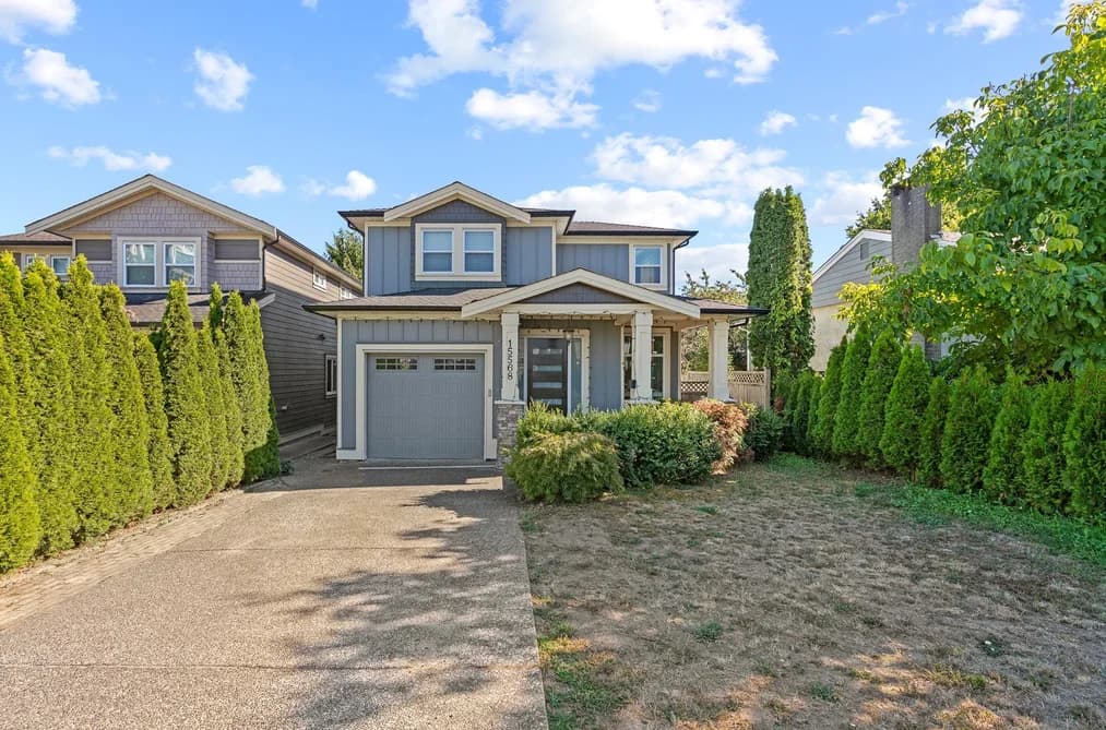 15568 RUSSELL AVENUE, White Rock, BC — Residential for Sale - Photo 2