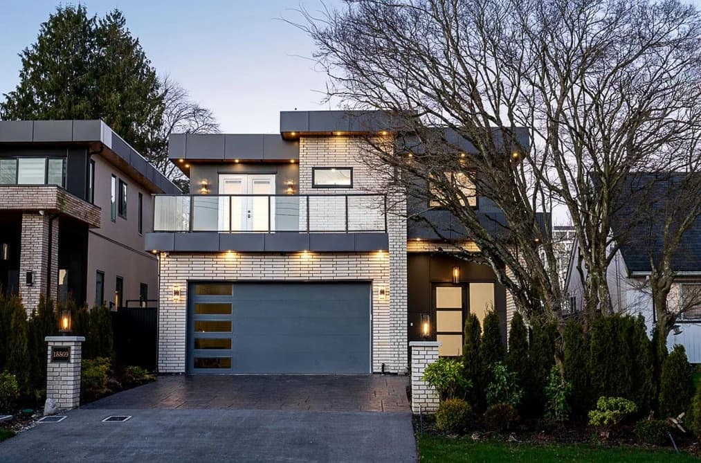 House for sale at 15569 Oxenham Avenue White Rock British Columbia - MLS: R3109093