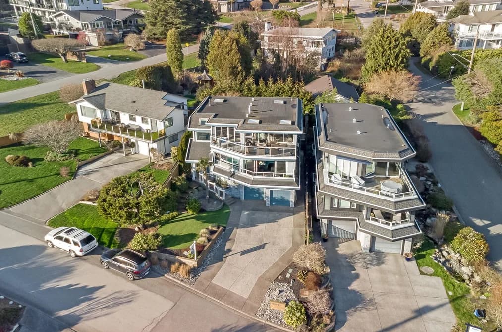 15587 SEMIAHMOO AVENUE, White Rock, BC — Residential for Sale - Photo 2