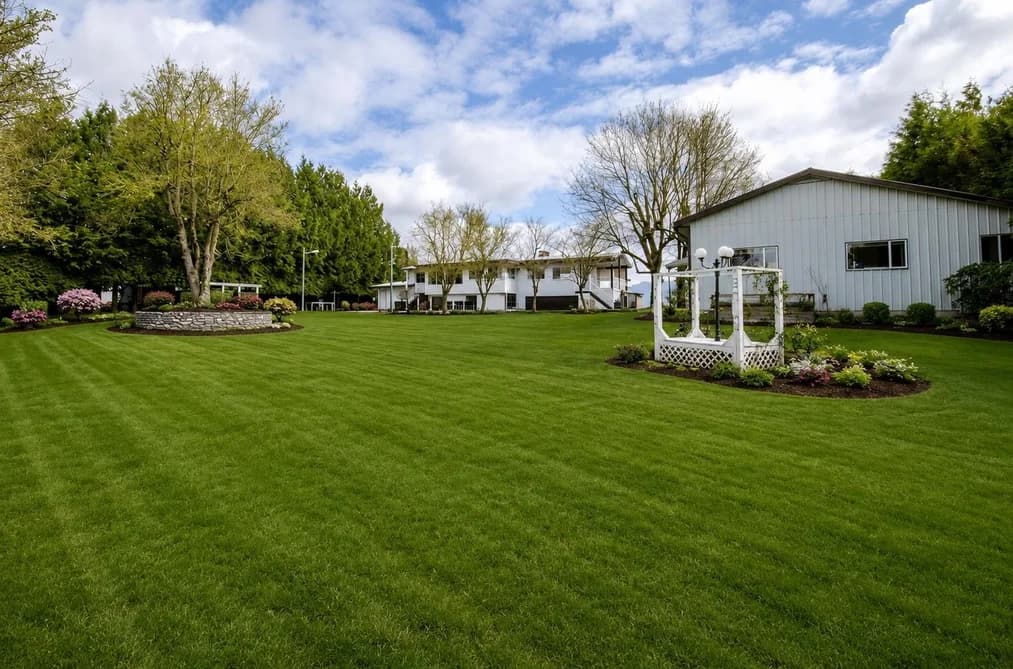 1559 WHATCOM ROAD, Abbotsford, BC — Residential for Sale - Photo 2