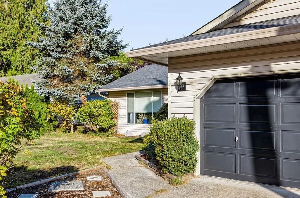 1560 LARCHBERRY WAY, Gibsons, BC — Residential for Sale - Main Photo