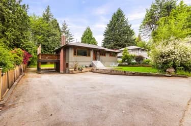 House for sale at 1561 Merlynn Crescent North Vancouver British Columbia - MLS: R3133704
