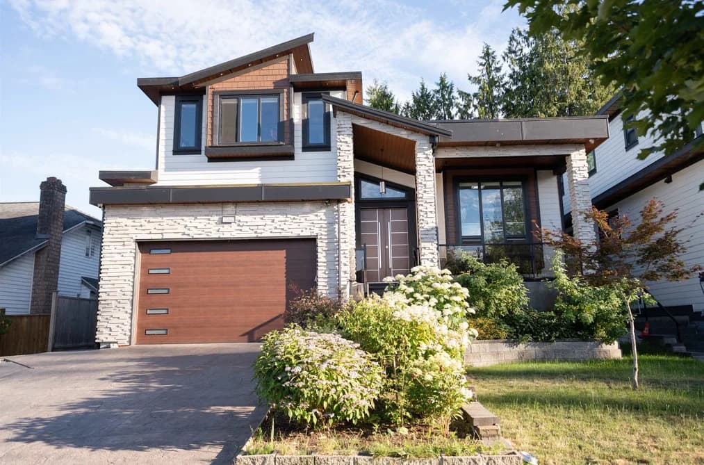 15640 93A AVENUE, Surrey, BC — Residential for Sale - Photo 2