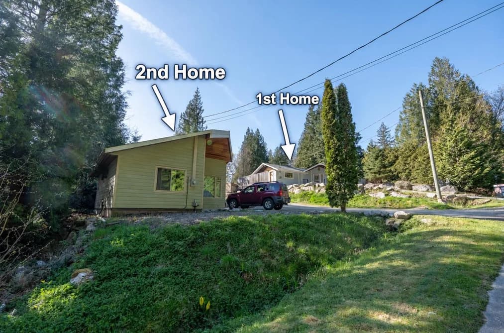 1565 A-1565 B JACK ROAD, Sechelt, BC — Residential for Sale - Photo 2