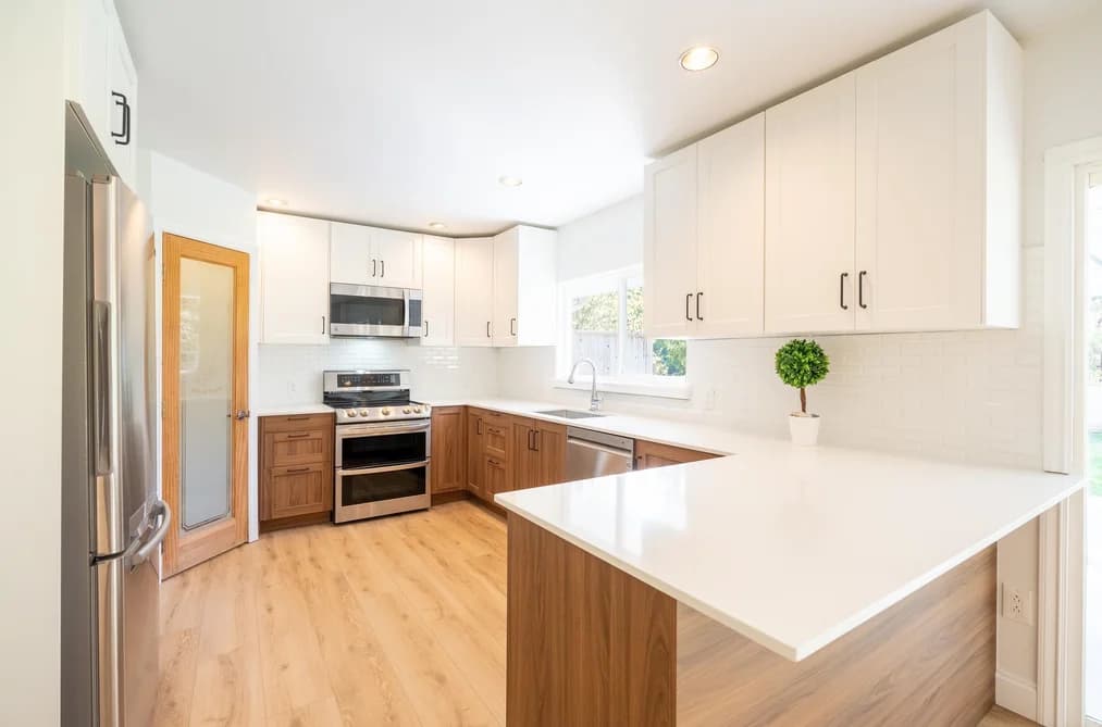 1565 JACK ROAD, Sechelt, BC — Residential for Sale - Photo 2