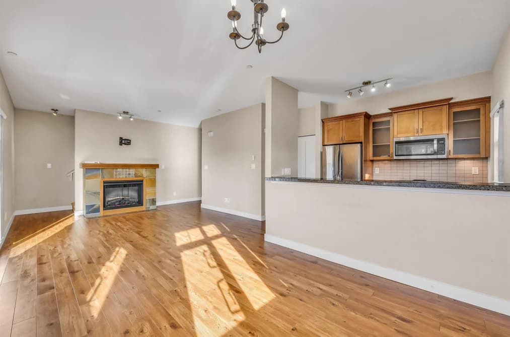 157 7388 MACPHERSON AVENUE, Burnaby, BC — Residential for Sale - Photo 2