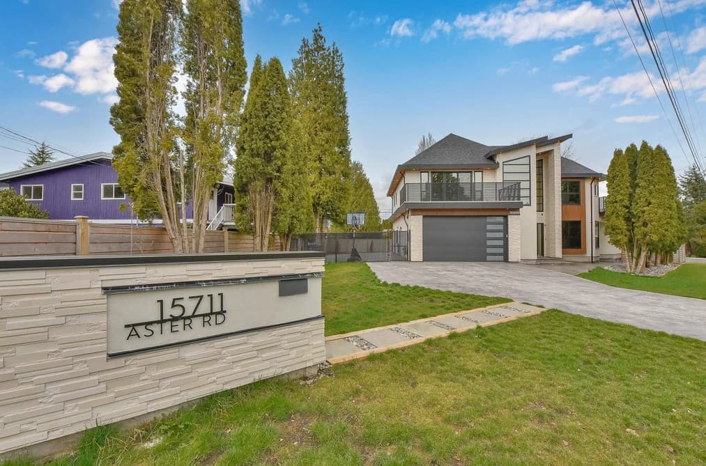 15711 ASTER ROAD, Surrey, BC — Residential for Sale - Photo 2