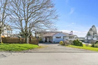 House for sale at 15761 Cliff Avenue White Rock British Columbia - MLS: R3094248