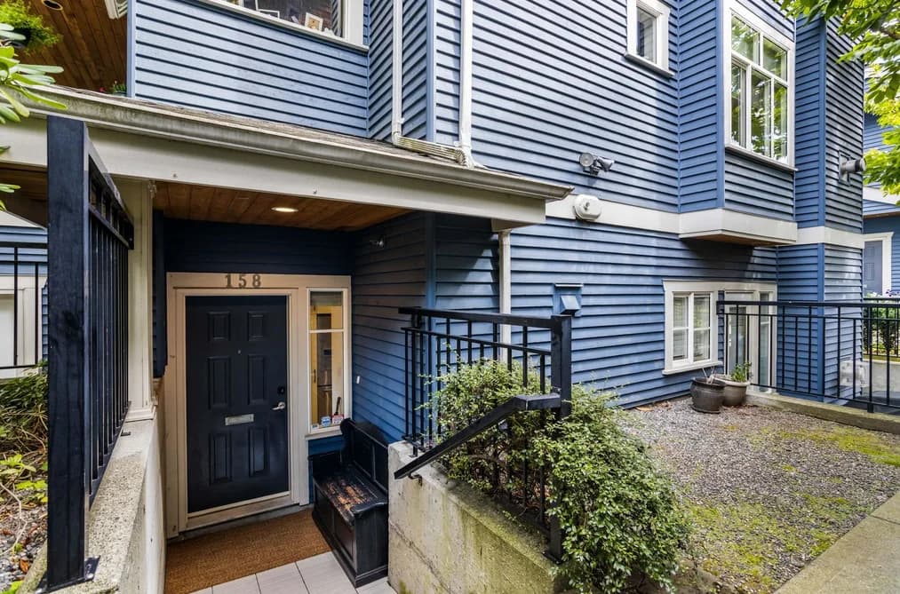 158 W 14TH AVENUE, Vancouver, BC — Residential for Sale - Photo 2
