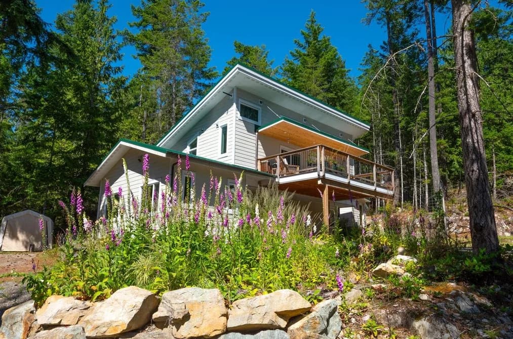 1580 EVERGREEN LANE, Bowen Island, BC — Residential for Sale - Photo 2