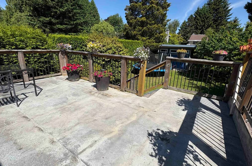15847 RUSSELL AVENUE, White Rock, BC — Residential for Sale - Photo 2