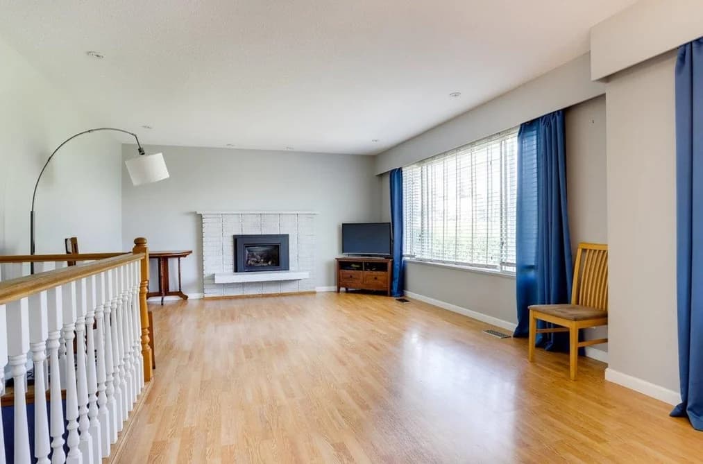 15866 NORTH BLUFF ROAD, White Rock, BC — Residential for Sale - Main Photo