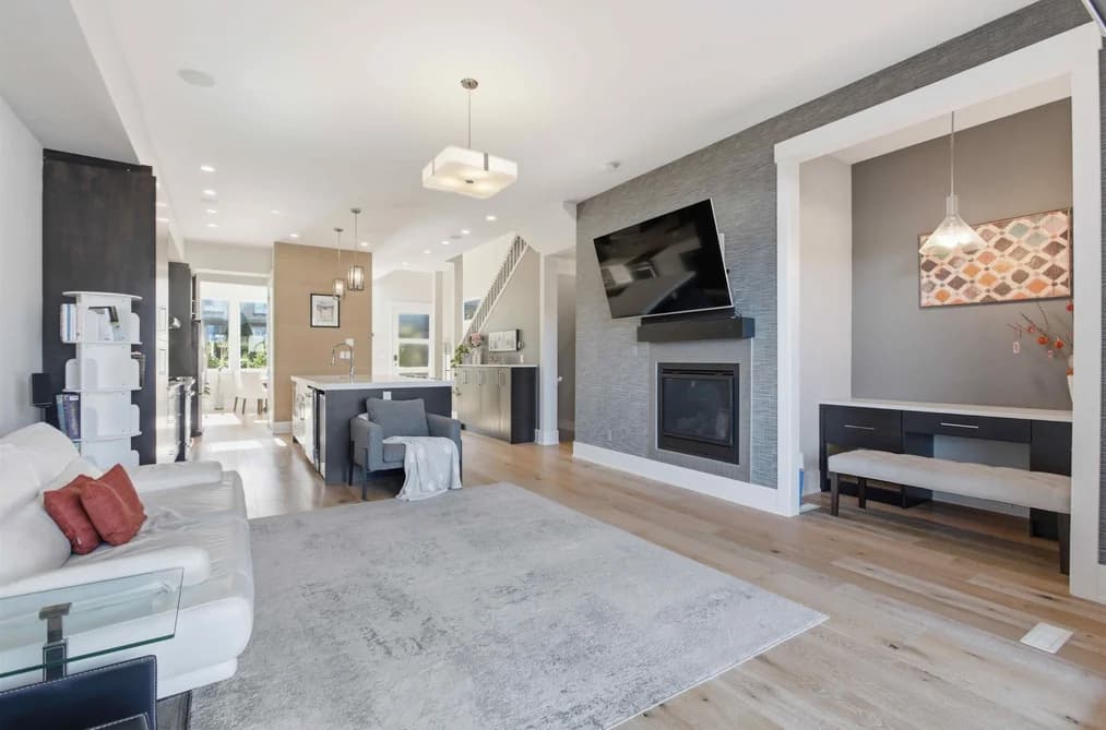 15871 28 AVENUE, Surrey, BC — Residential for Sale - Photo 2