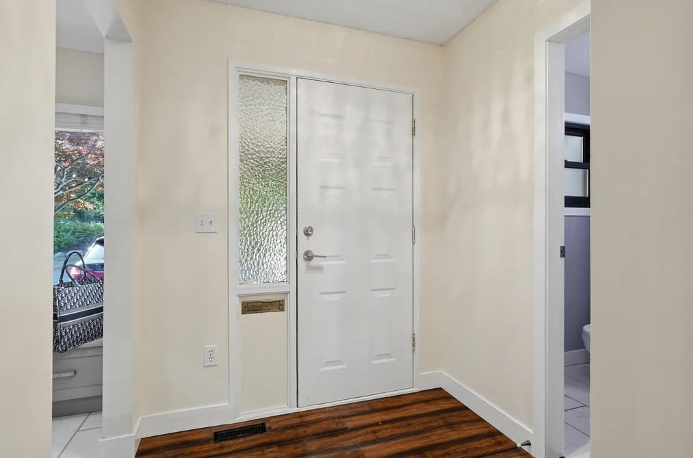15878 MCBETH ROAD, Surrey, BC — Residential for Sale - Photo 2