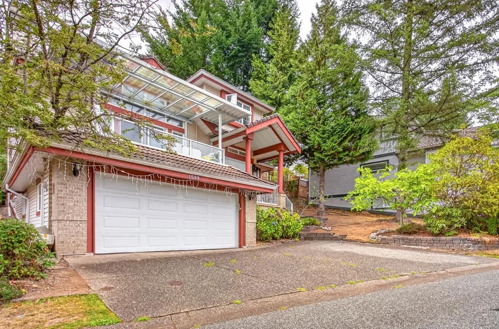 1599 PLATEAU CRESCENT, Coquitlam, BC — Residential for Sale - Photo 2