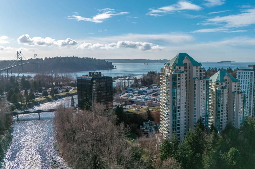 15B 338 TAYLOR WAY, West Vancouver, BC — Residential for Sale - Photo 2