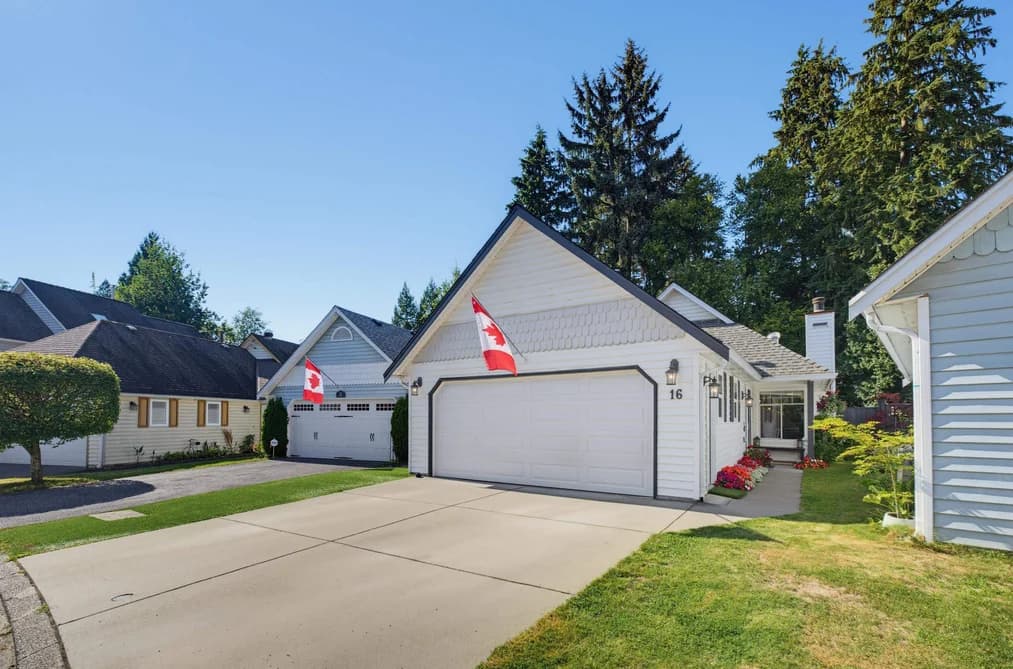 16 2865 GLEN DRIVE, Coquitlam, BC — Residential for Sale - Photo 2