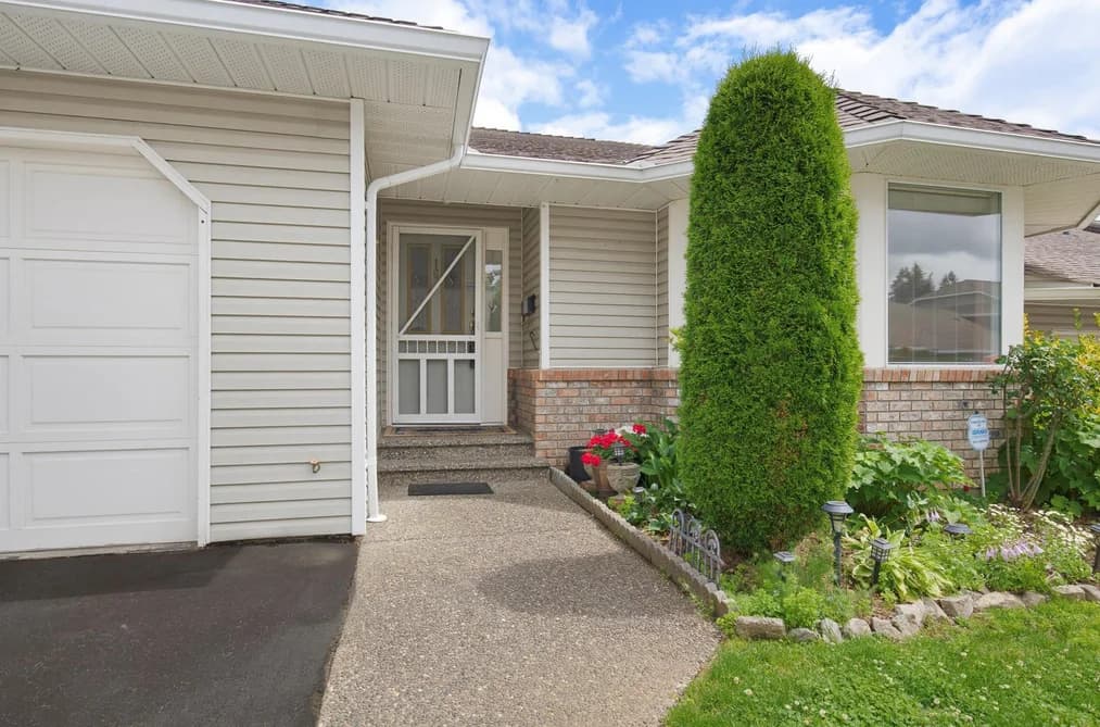 16 32615 MURRAY AVENUE, Abbotsford, BC — Residential for Sale - Photo 2