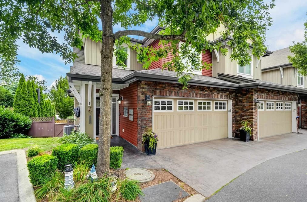16 45762 SAFFLOWER CRESCENT, Chilliwack, BC — Residential for Sale - Main Photo