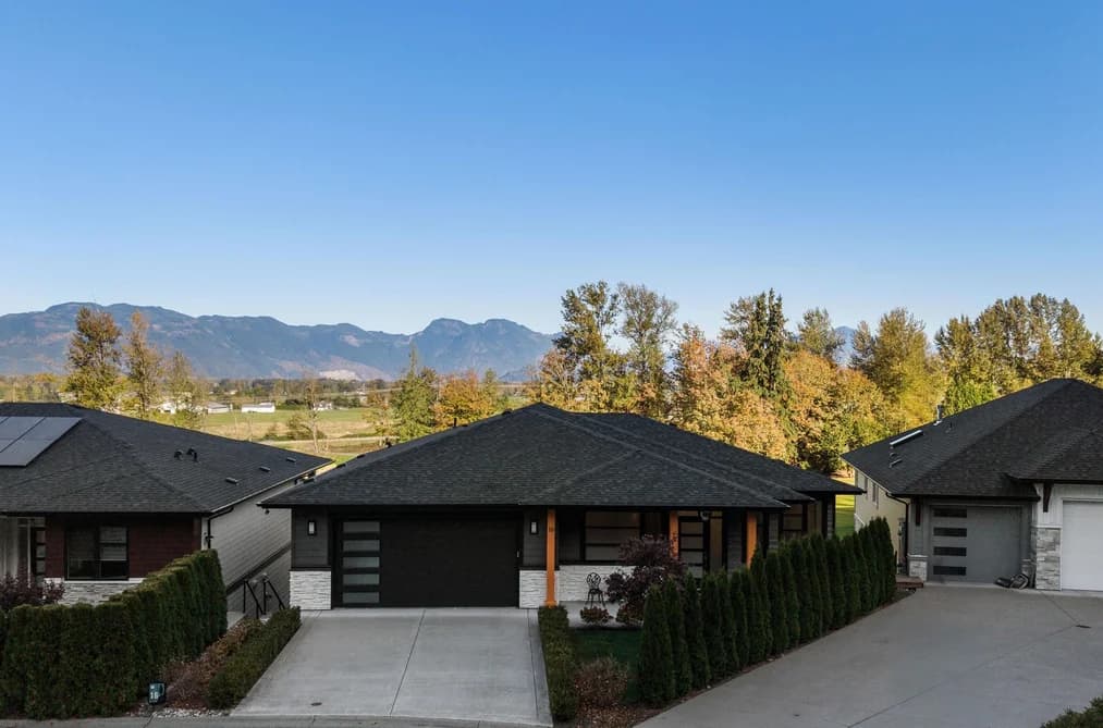 16 50778 LEDGESTONE PLACE, Chilliwack, BC — Residential for Sale - Main Photo