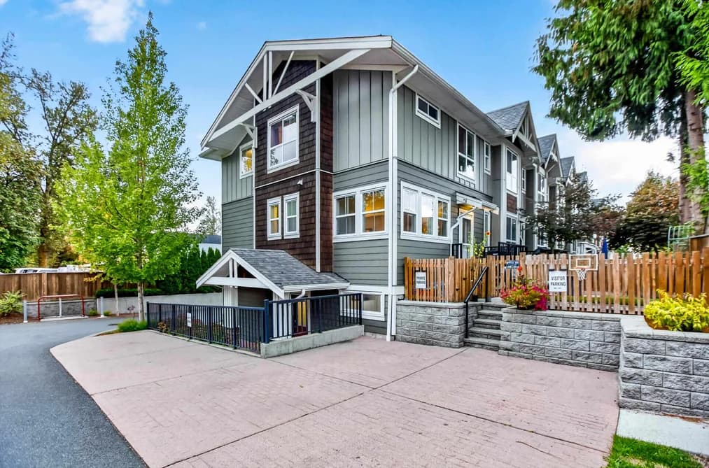 16 9989 240A STREET, Maple Ridge, BC — Residential for Sale - Main Photo