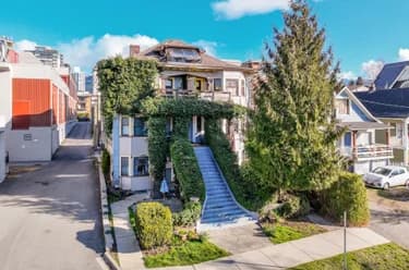 160 E 10th St, North Vancouver, BC - MLS: R3164527