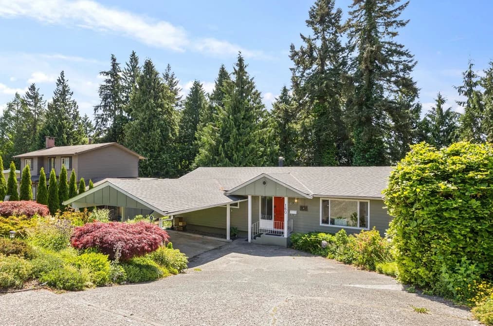 160 HARVARD DRIVE, Port Moody, BC — Residential for Sale - Main Photo